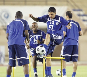 تقدم العمر والإصابات يبخران حلم الهلال مع التائب