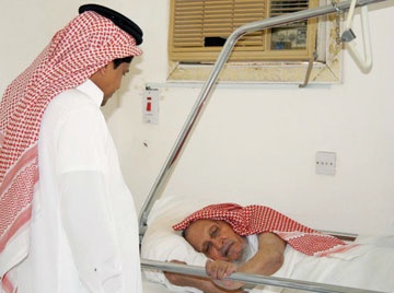 مرضى الجذام ينزوون إلى العزلة هربا من نظرات المجتمع