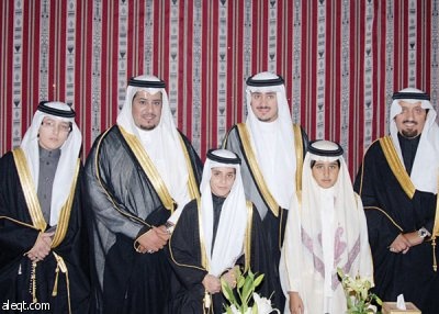 الزامل يحتفل بزفاف كريمتيه