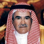 النعيمي:  سلامة الطاقم والناقلة خارج مياه الصومال