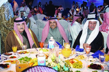 جمعة في حفل توديعه: الأزمة العالمية مؤقتة وتأثيرها في "أرامكو" محدود