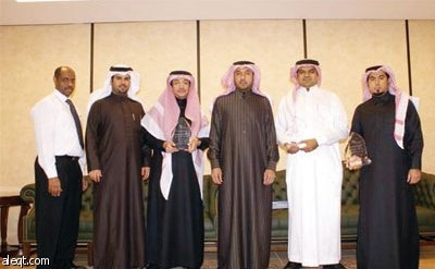 "مجلس الغرف" يكرم 3 موظفين بجائزة "التميز"