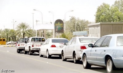أجهزة الصراف.. الوضع في المناطق أشد وطأ