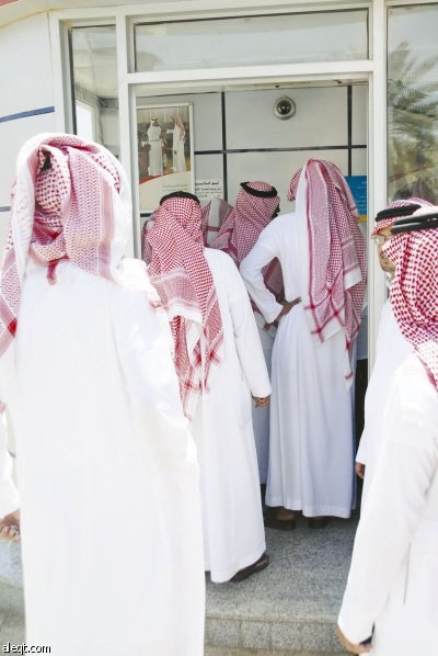 من حائل: الأجهزة تخرج عن الخدمة أيام صرف الرواتب