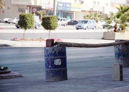 واجهات غير مشرقة