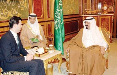 الملك يؤكد حرصه على تحقيق الاستقرار والأمان في المنطقة والعالم كله