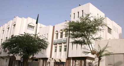 الشيخ الحمين لموظفيه: إنني ضعيف بنفسي وقوي بالله ثم بكم