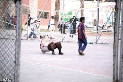 من يمنعهم؟