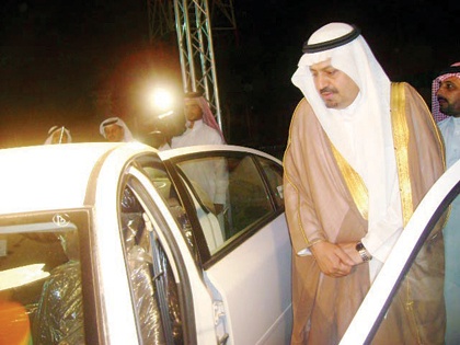 نجران : ابن دليم يدشن سيارات بورتن