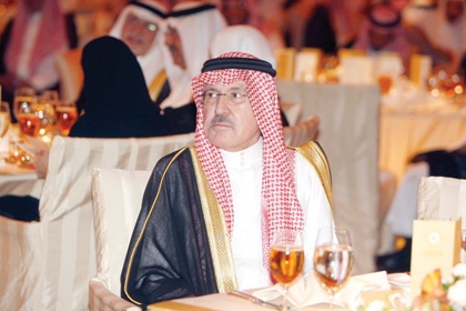 خادم الحرمين يتوج الفائزين بجائزة الملك فيصل العالمية لعام 2009
