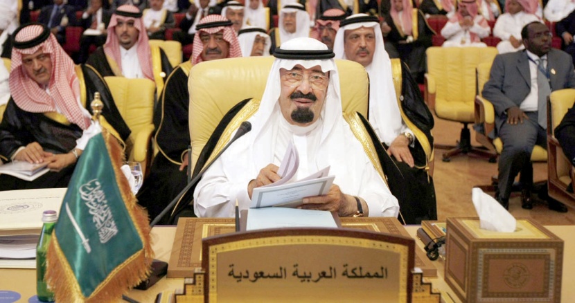 قمة الدوحة: خادم الحرمين يمثل مصالح العرب في قمة العشرين