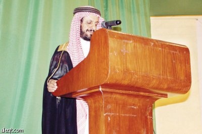 أسرة الخراشي تكرّم طلابها وطالباتها المتفوقين