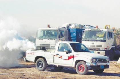 200 عربة يومياً تنقل 16 ألف طن من نفايات الرياض إلى المدفن