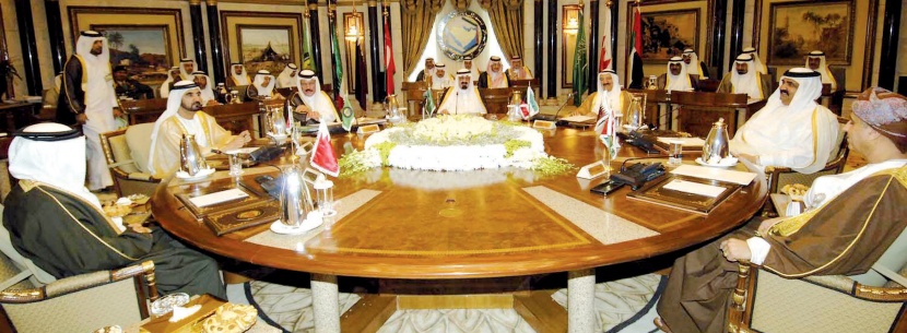 قادة الخليج يبحثون أوضاع فلسطين والعراق والعلاقات مع إيران والمصالحة العربية