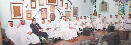 رجال المال والأعمال في جدة يطلعون على معايير جائزة سعفة القدوة الحسنة