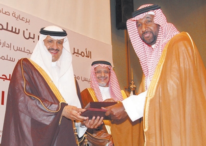 سلطان بن سلمان: على الشركات تحمل مسؤوليتها الاجتماعية تجاه المعوقين