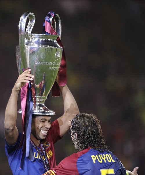 صور تتويج برشلونه بدوري أبطال أوروبا.
