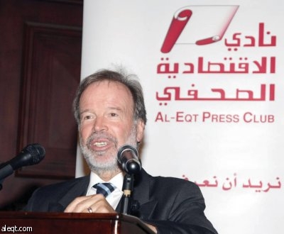 نحن نمضي على قوارب الإنقاذ.. ولكننا بعيدون عن شاطئ الأمان