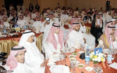 نحن نمضي على قوارب الإنقاذ.. ولكننا بعيدون عن شاطئ الأمان