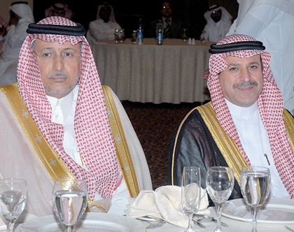 "المختبرات وبنوك الدم" تكرم وكيلها السابق عضو مجلس الشورى عبد الله الدريس