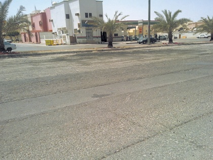 شارع عباس بن فرناس يعاني الإهمال وقلة الصيانة