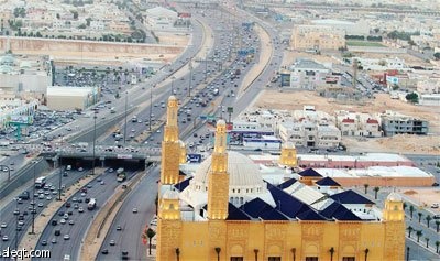 العلماء والقضاة أول المعنيين بتحقيق رسالة المسجد
