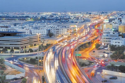 السلامة المرورية في الرياض .. مشكلة تتحول إلى إنجاز