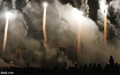 يوافق يوم 14 يوليو ذكرى اقتحام وسقوط سجن الباستيل عام 1789م الذي تم إنشاءه بين عامي 1370 و1383م  كحصن للدفاع عن باريس وصار سجناً