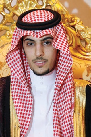 العويض والسبيعي يحتفلان بـ"ناصر"