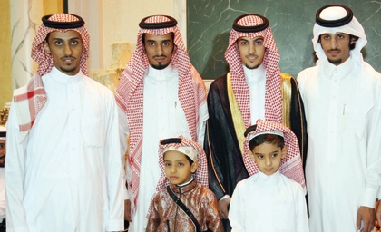 العويض والسبيعي يحتفلان بـ"ناصر"