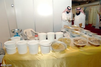 فعاليات مهرجان العسل الوطني الثاني الذي تنظمه جمعية النحالين التعاونية بالتعاون مع الهيئة العامة للسياحة والآثار في مقر الساحة ا