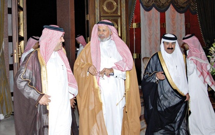 سعد القحطاني يحتفل بزواج ابنته بحضور مسؤولين وإعلاميين وأقارب العائلتين