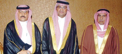 السويلم والدوس يحتفلون بـ «سامي»