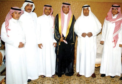 السويلم والدوس يحتفلون بـ «سامي»