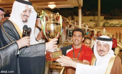 الهلال والحزم.. يقصان «نخبة أبها»