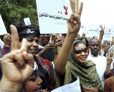 تأجيل محاكمة الصحافية السودانية التي تحاكم بسبب ارتداء بنطلون