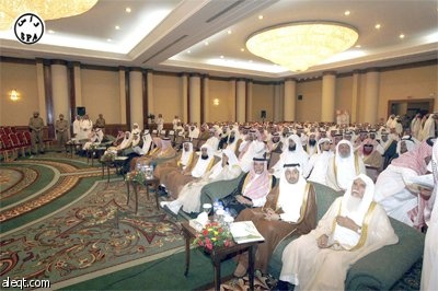 أقيم حفل الزواج الجماعي الثالث الذي تنظمه جمعية البر الخيرية فرع محايل عسير لـ240 شابًّا وفتاة وذلك في فندق قصر أبها.