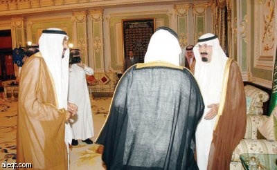 خادم الحرمين الشريفين يستقبل الأمير سلمان في الدار البيضاء