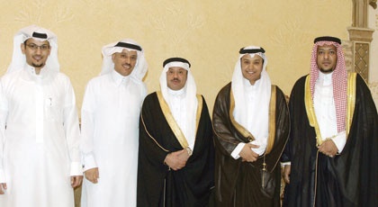 أسرتا الحناكي والجويعي تحتفلان بـ «خالد»
