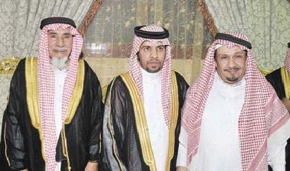 أسرتا الشحيتان والعنزي تحتفلان بـ «بندر»
