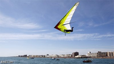 أحد المشاركين في مسابقة دولية تقام سنوياً في رذينج جنوب انجلترا.