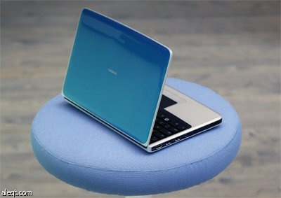 شركة نوكيا تطرح الحاسوب المحمول  Nokia the Booklet 3G في أسواق هلسنكى في فنلندا.