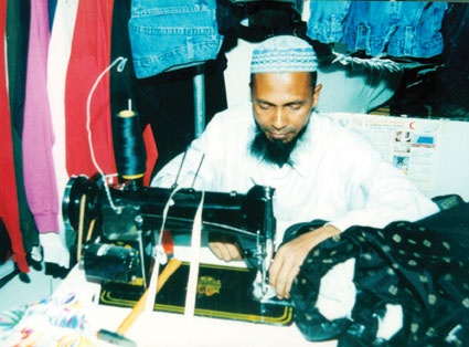 محال الخياطة النسائية.. ركود يسبق استعدادات العيد