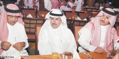 المثقفون والإعلاميون على مائدة إفطار نادي "الاقتصادية" الصحفي