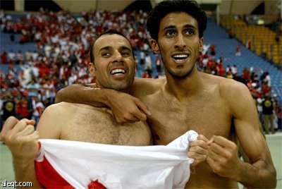 فرحة بحرينية عارمة بعد فقدان المنتخب السعودي فرصة التأهل لنهائيات كأس العالم إثر خروجه متعادلا 2-2 أمس في إياب الملحق الآسيوي.