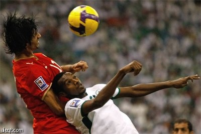 فرحة بحرينية عارمة بعد فقدان المنتخب السعودي فرصة التأهل لنهائيات كأس العالم إثر خروجه متعادلا 2-2 أمس في إياب الملحق الآسيوي.