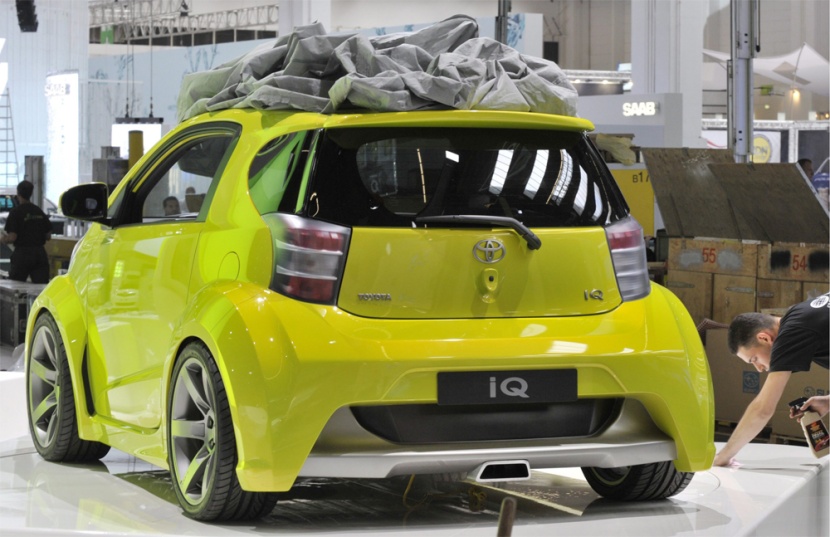 السيارة تويوتا 'Toyota IQ' تشارك في المعرض العالمي للسيارات في فرانكفورت.