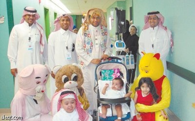 أمانة الرياض تعايد المرضى وترسم البسمة على شفاههم
