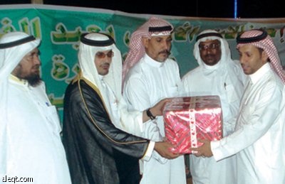 تكريم للأسر والشباب ضمن احتفالات أهالي حي الغربية في العيد