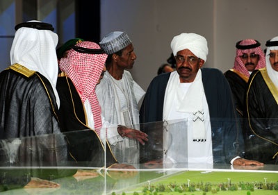 خادم الحرمين الشريفين يفتتح جامعة الملك عبدالله للعلوم والتقنية في ثول.